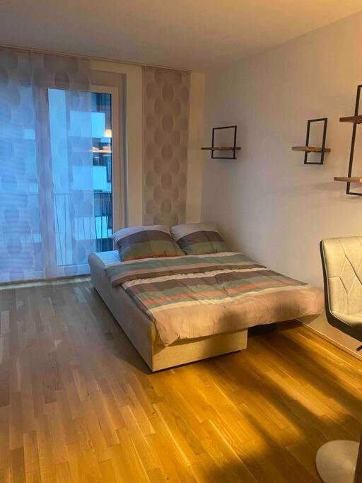 Moderne Wohnung In Der Toplage Inkl. Garage Vienna Luaran gambar